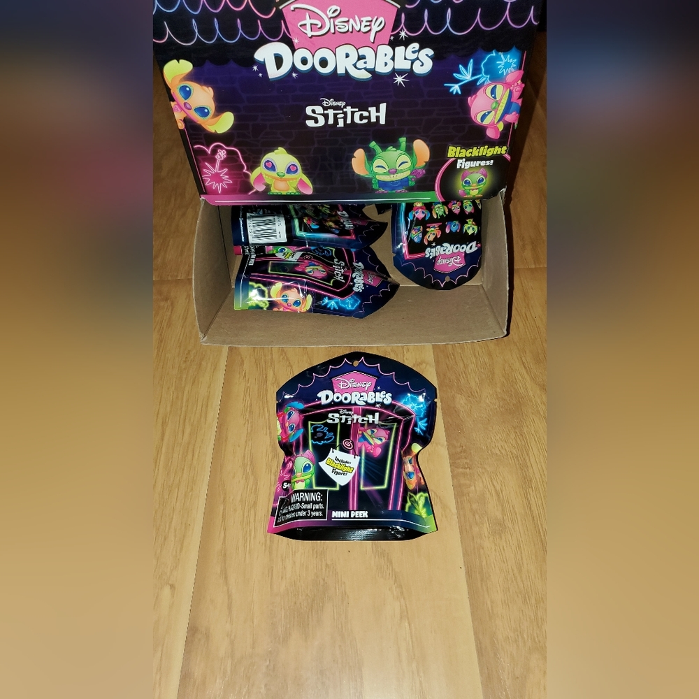 Doorables blacklight stitch